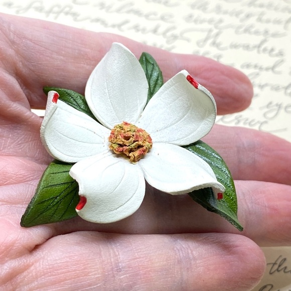 Artisan Made Leather Vintage Dogwood Brooch - Picture 2 of 6